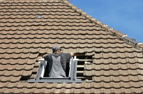 Pose de velux - Saint-Christophe-Vallon